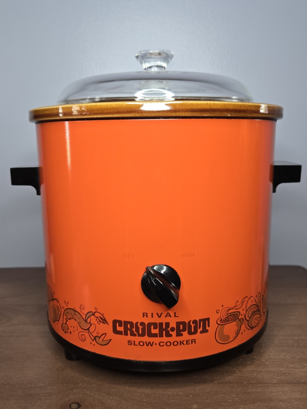 Vintage Rival Orange Crock-Pot With Glass Lid And Book, Very Nice